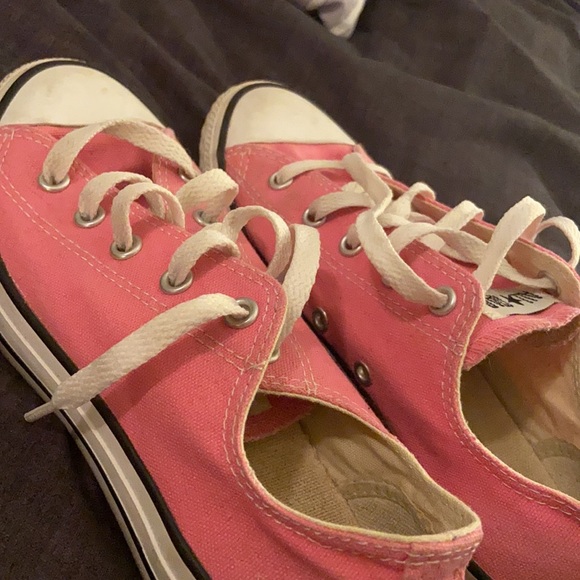 Converse - Picture 2 of 4